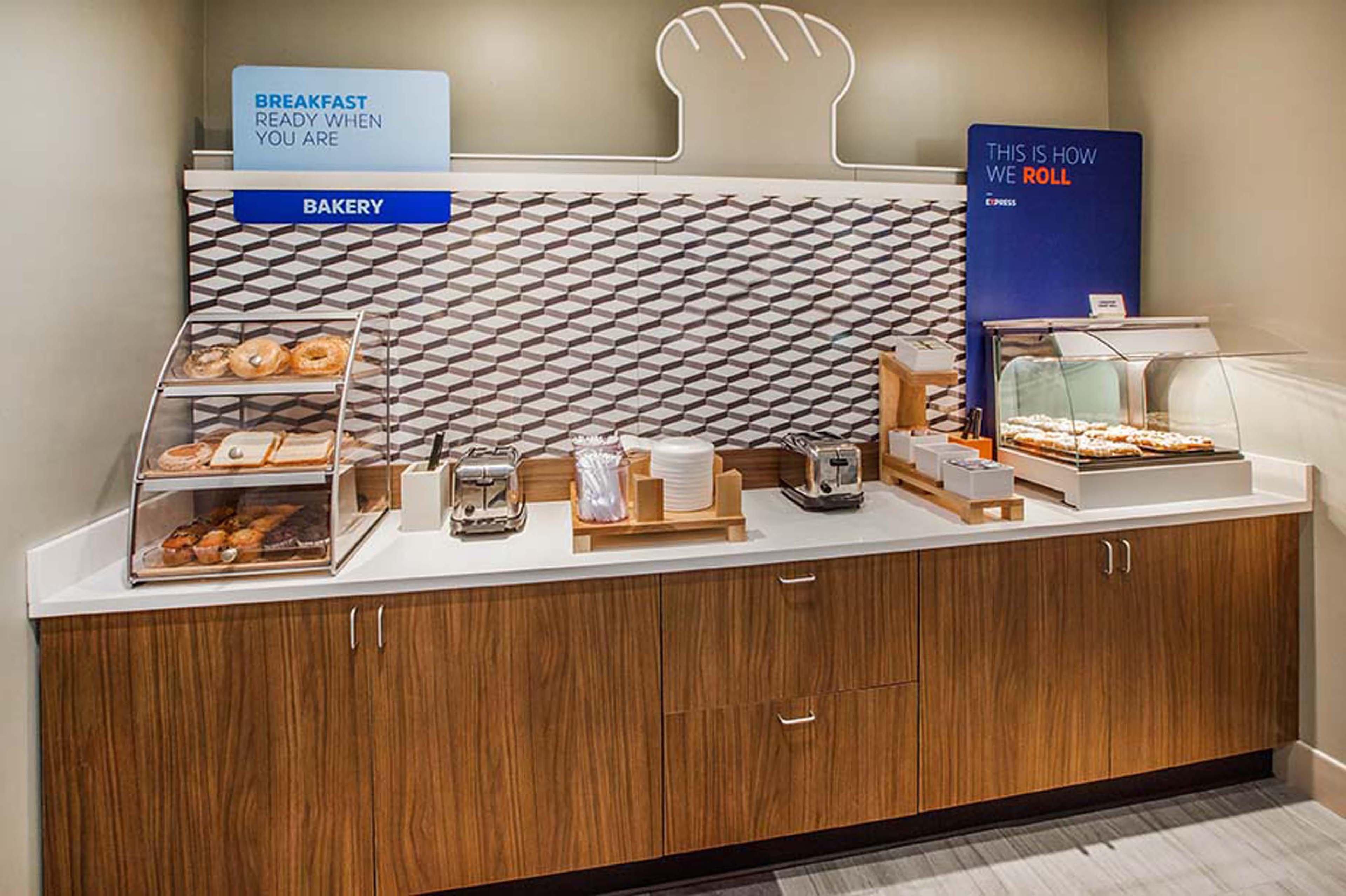Holiday Inn Express Hotel & Suites Meadowlands Area By Ihg Карлштадт Екстер'єр фото