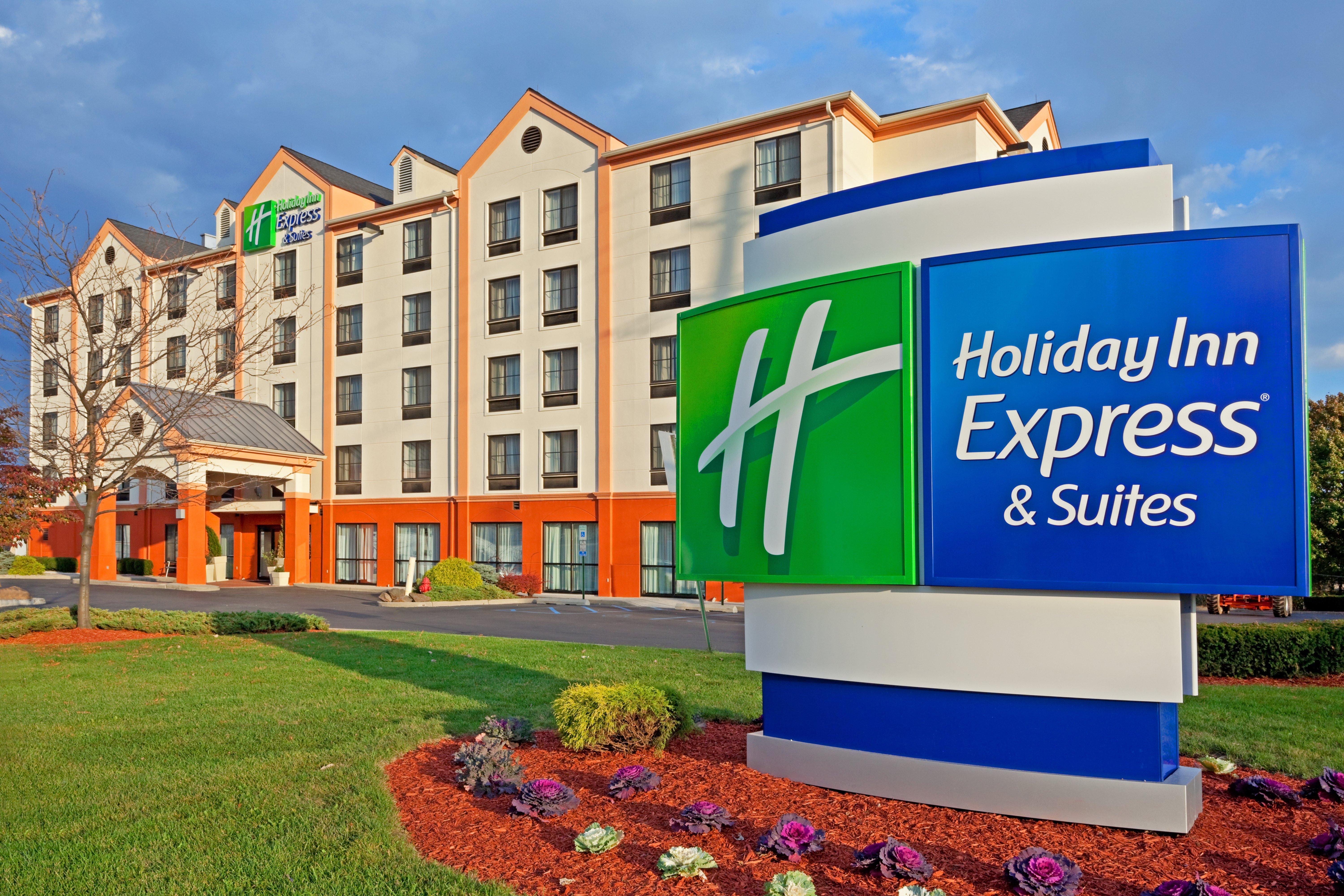 Holiday Inn Express Hotel & Suites Meadowlands Area, An Ihg Hotel Карлштадт Екстер'єр фото